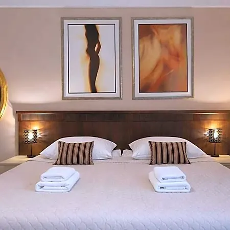 Royal By Wow Homes Hotel
